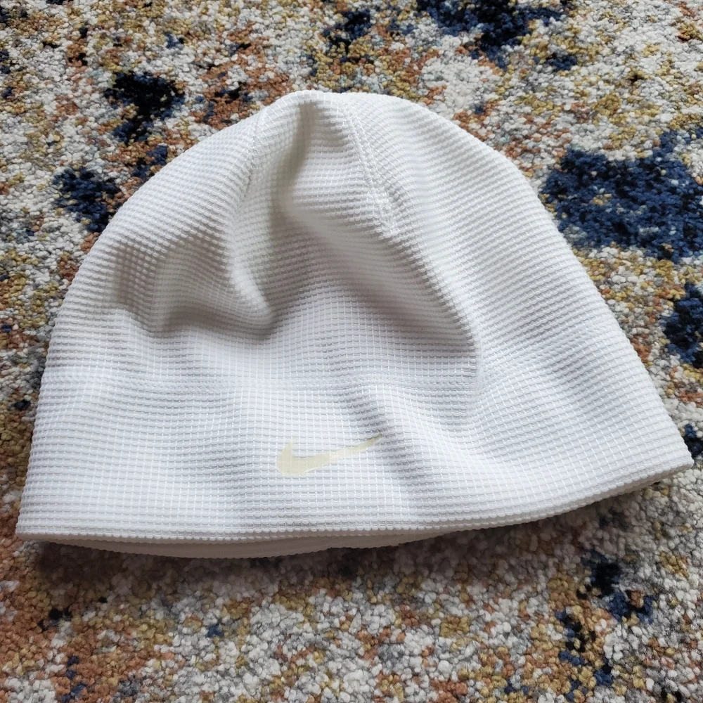 Nike Bluetooth‎ Beanie